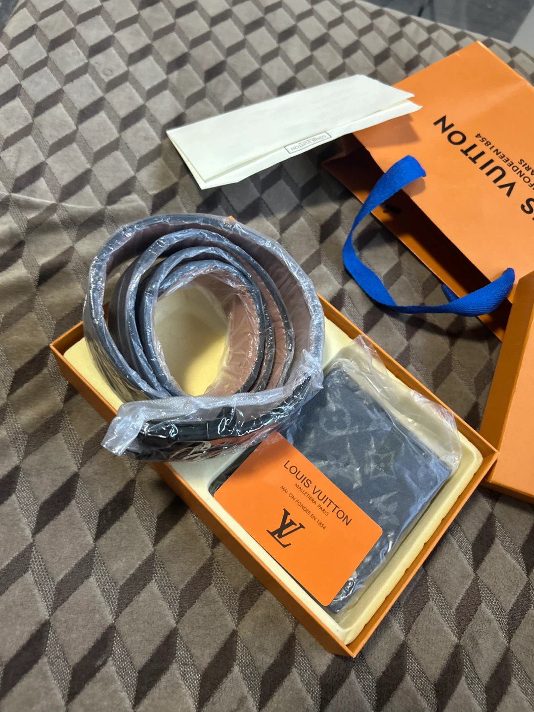 Louis Vuitton Belt and Wallet Set - photo 2