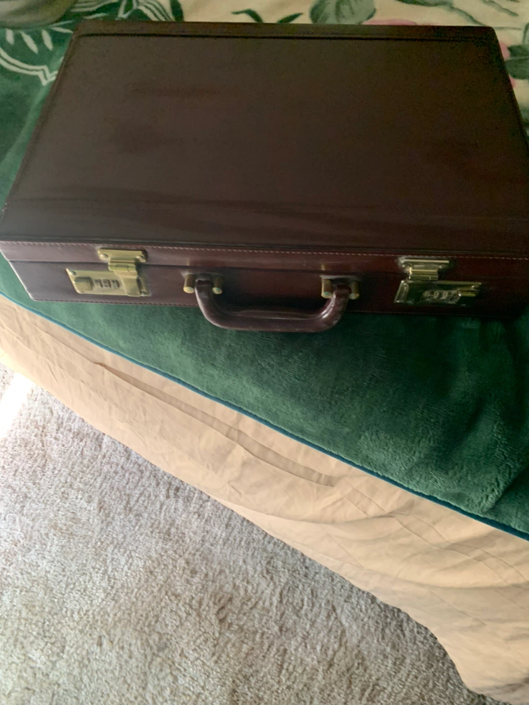 Brown office briefcase - photo 2