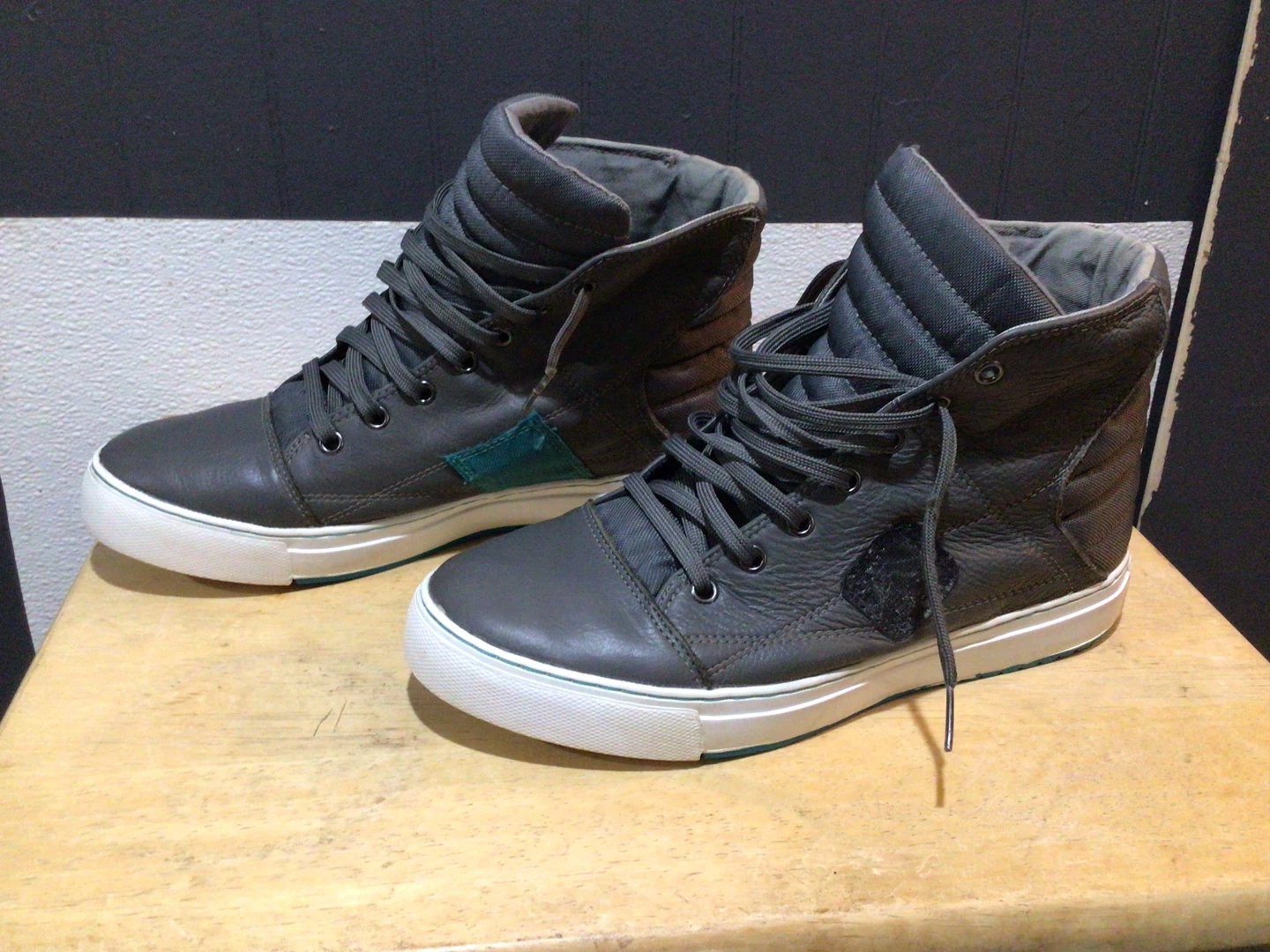Pf flyers… basketball shoes - photo 2