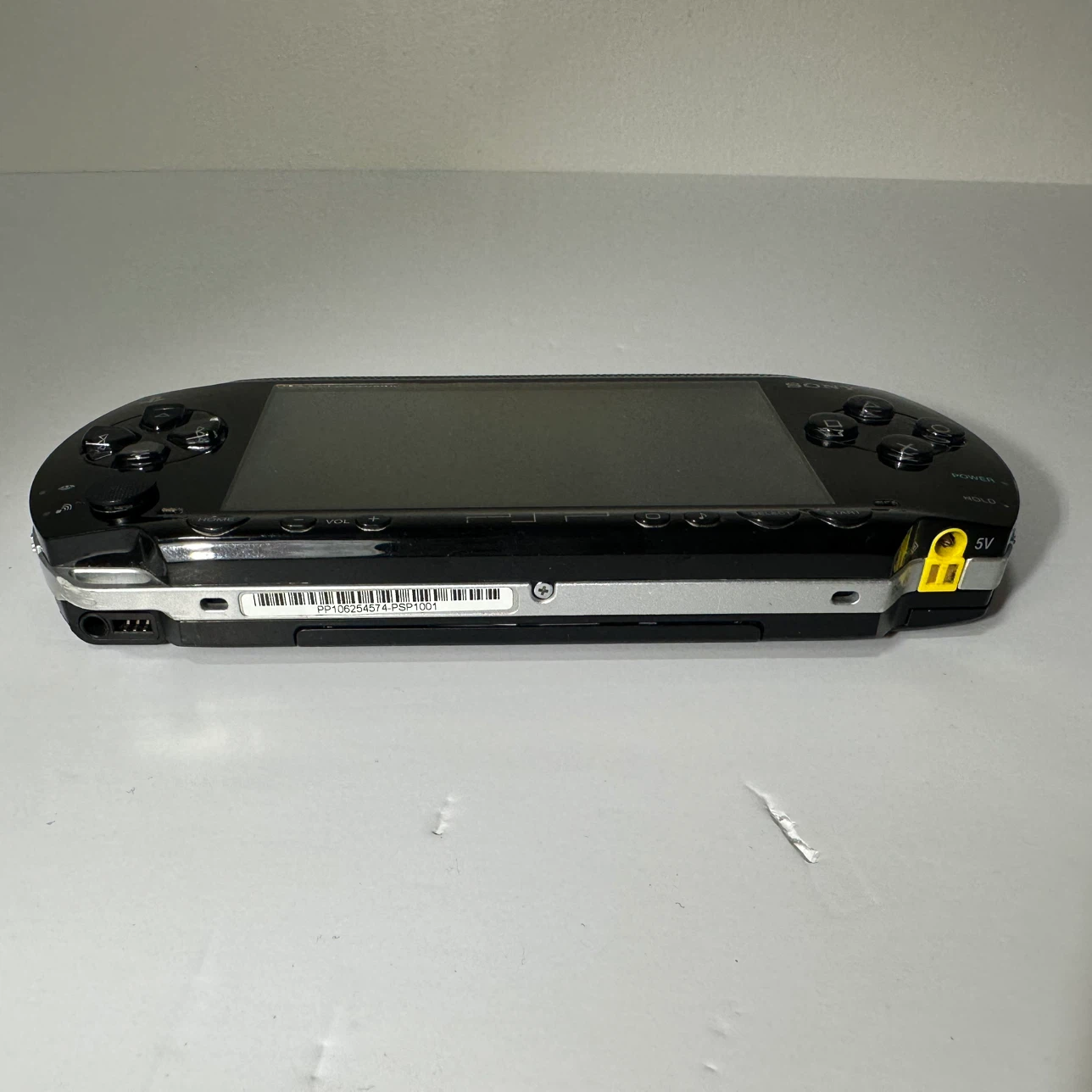 Sony psp fat 1001 with 6 games 4gb memory card - photo 3