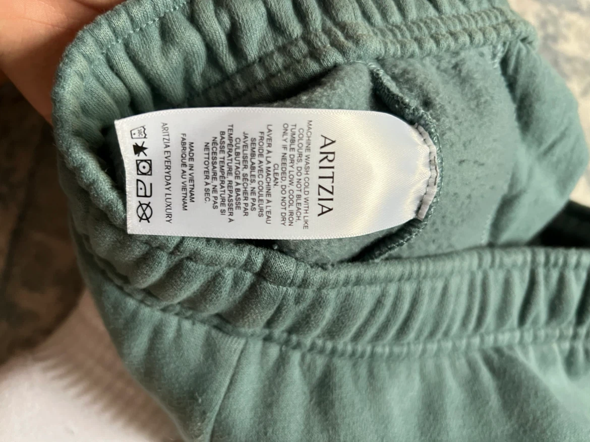 Aritzia Sweatfleece Cozy Fleece Mega Fit Sweatpants Size S - photo 4