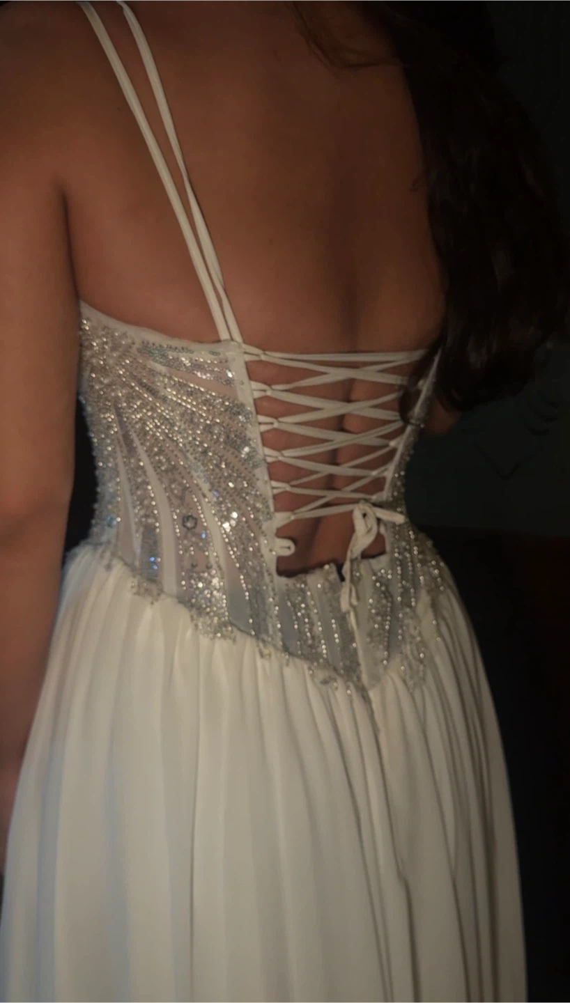 Never Worn Egyptian Custom Bridal/Engagement Corset Dress - photo 4