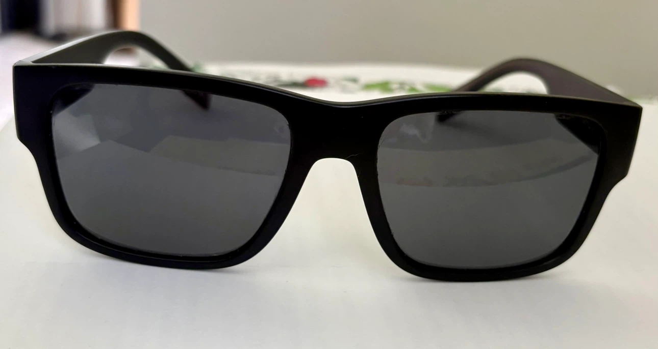 Authentic Burberry Sunglasses - photo 3