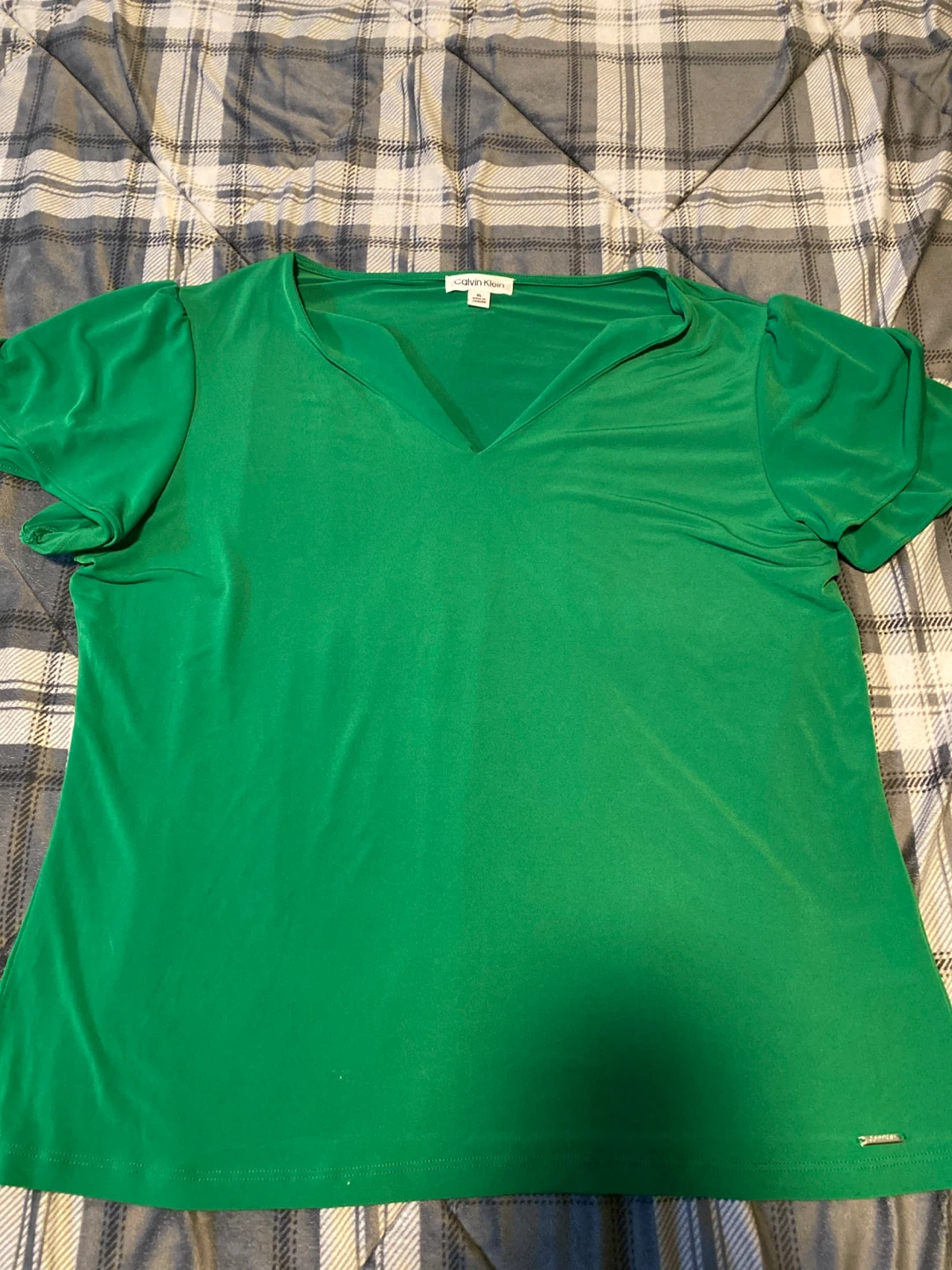 Women’s Calvin Klein Green V-Neck T-Shirt Size XL