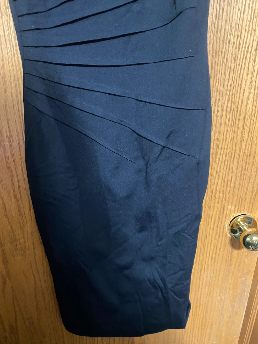 le chateau Black Sleeveless Midi Sheath Dress - photo 4