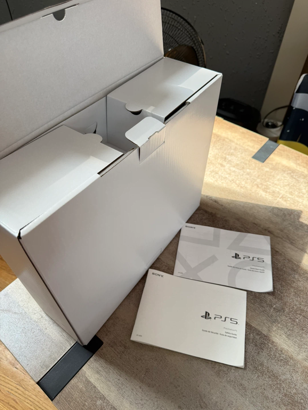 Bnew Ps5 Slim Digital Edition 1tb model - photo 5