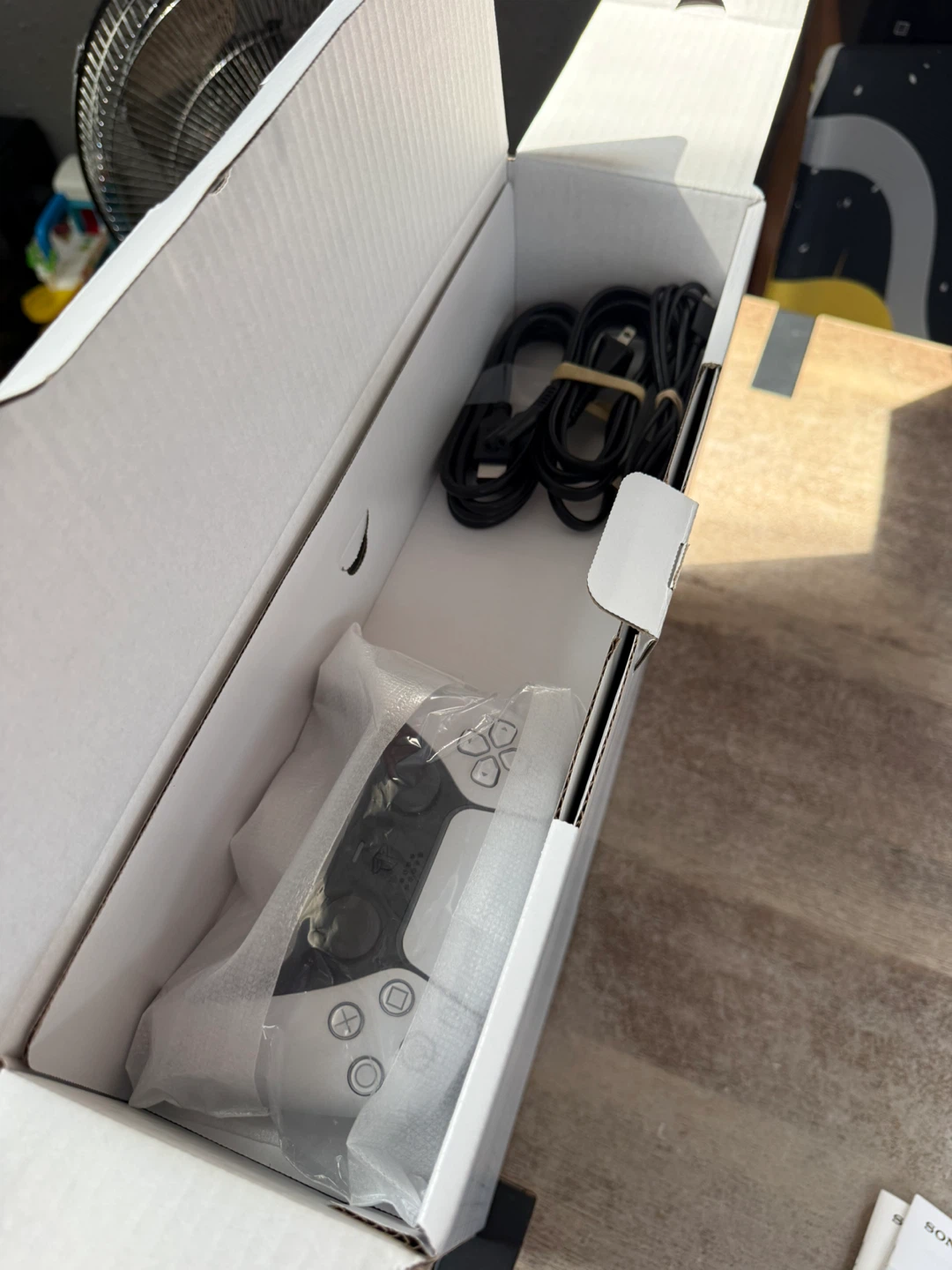 Bnew Ps5 Slim Digital Edition 1tb model - photo 4