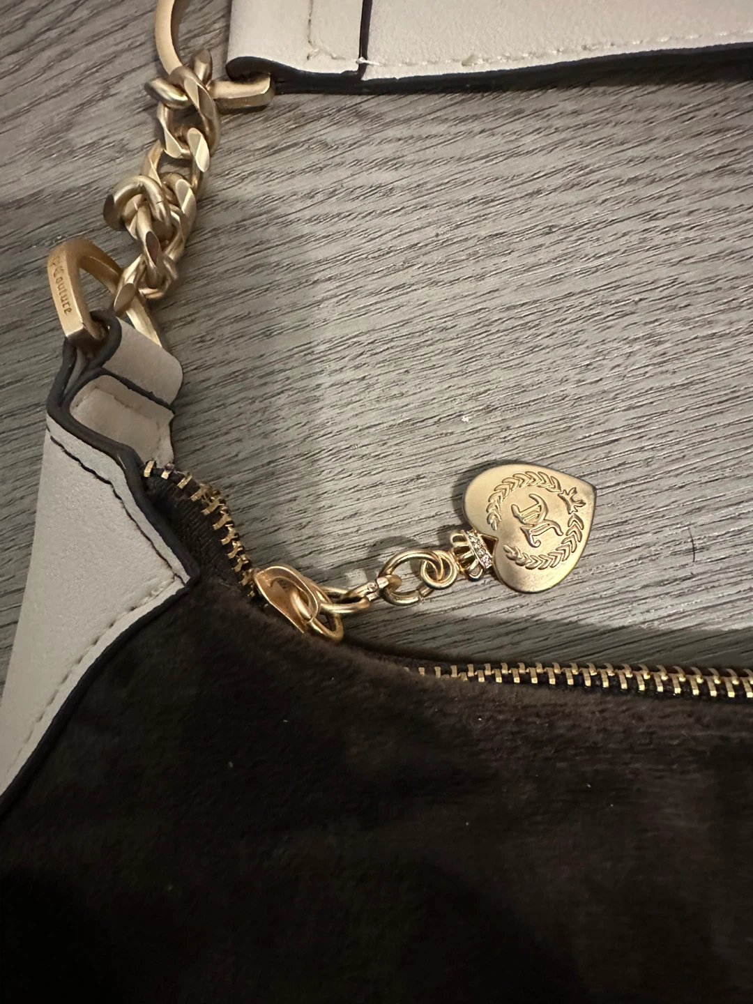 Juicy Couture Y2K Velour Brown The Key To Juicy Shoulder Bag - photo 3