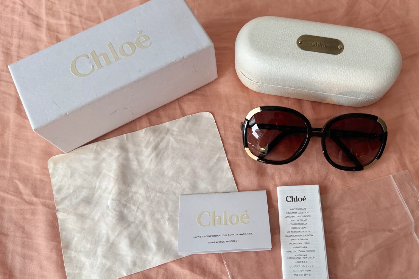 Chloé Sunglasses with Case - photo 2