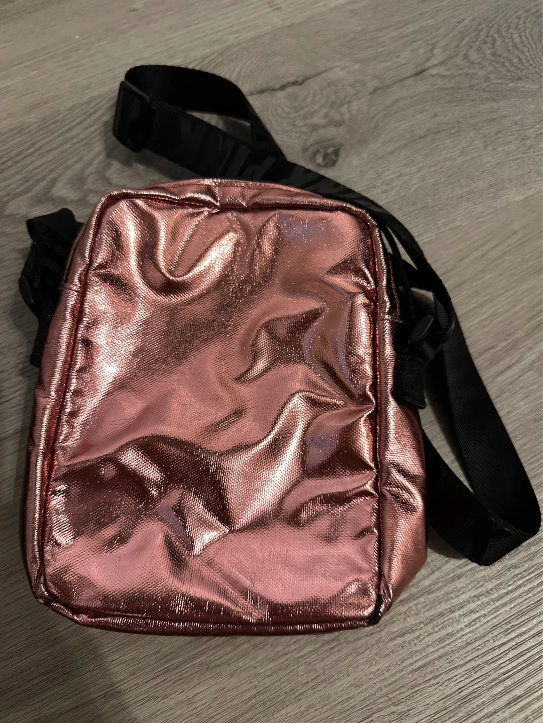 Victoria’s Secret PINK Sport Crossbody Bag - Foil Rose - photo 4