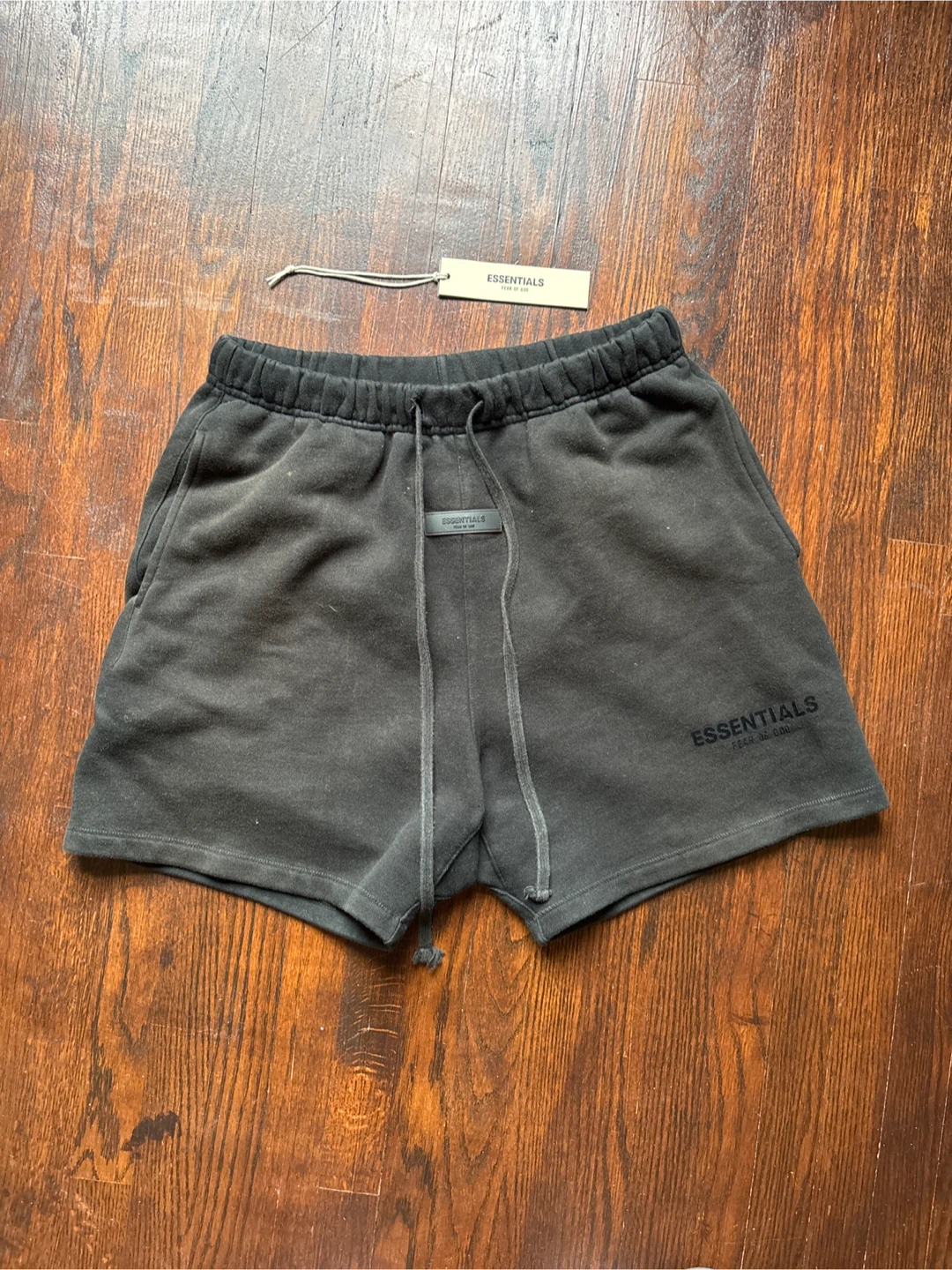 Essentials Fear of God Shorts - Medium