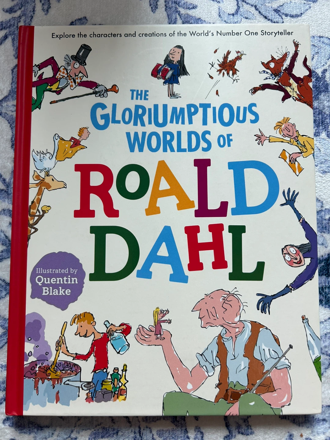 (Hardcover + Extras) The Gloriumptious Worlds of Roald Dahl