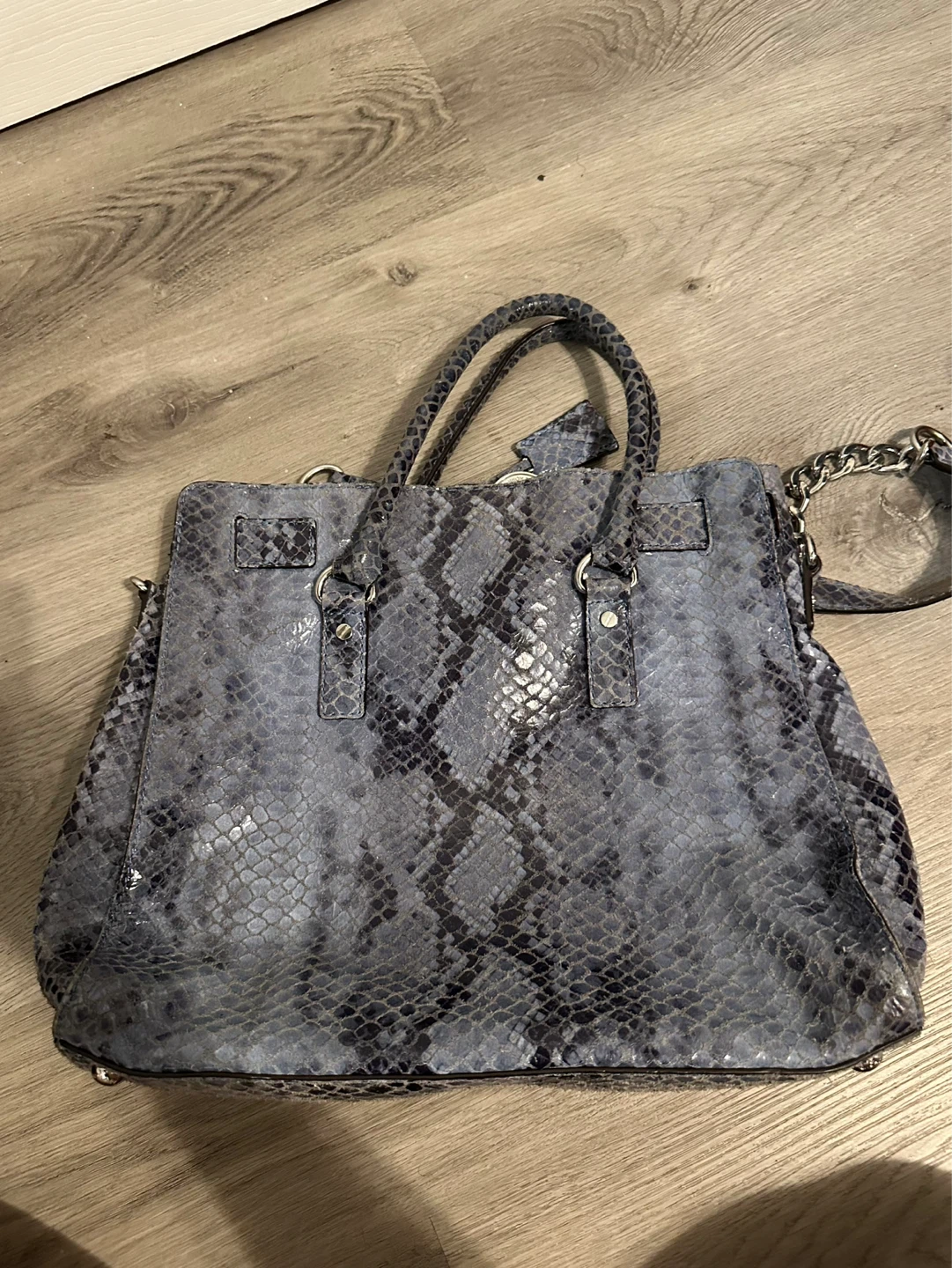 Michael’s Kors Blue Snakeskin Hamilton Bag - photo 5