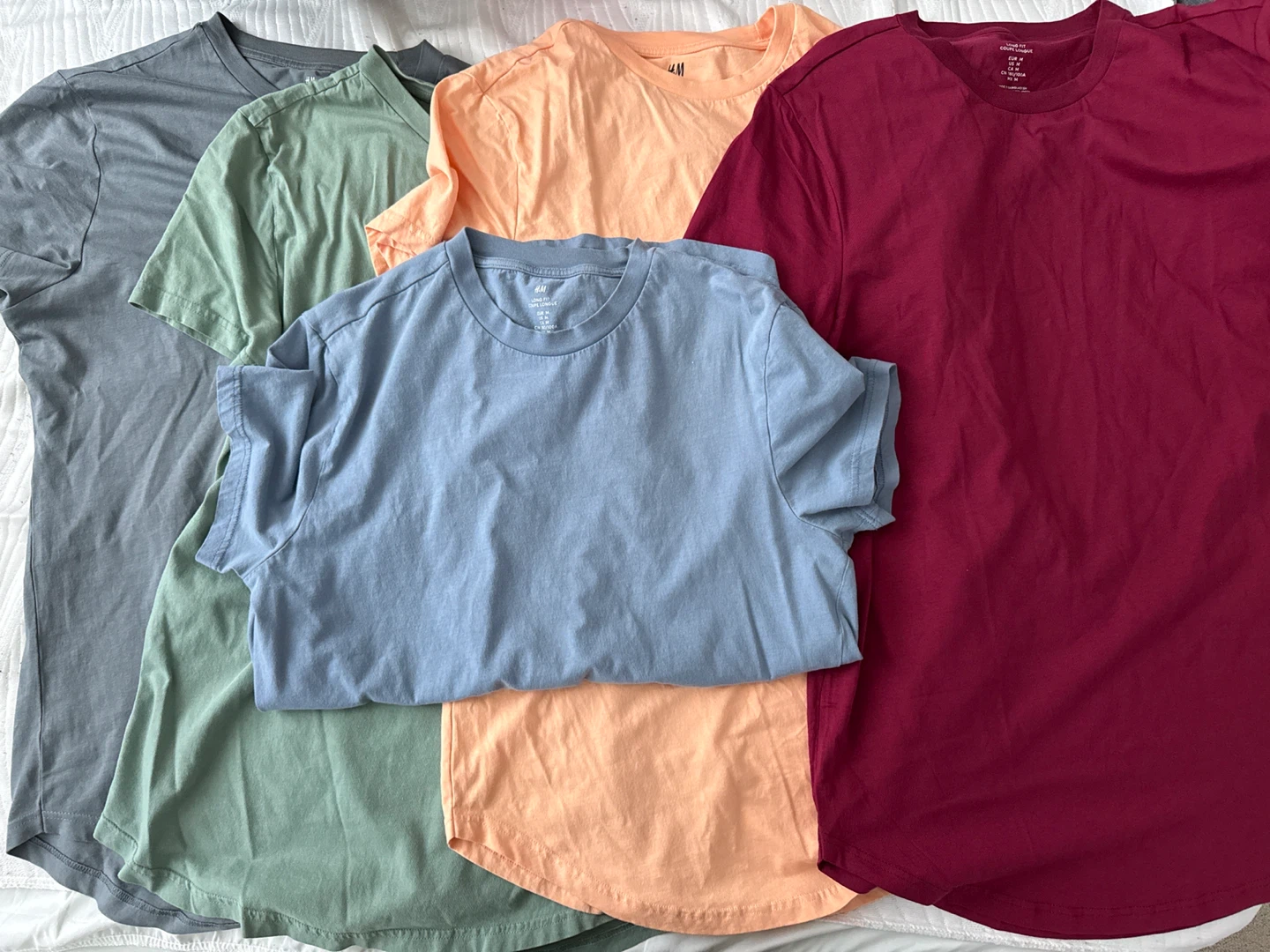 H&M Long Fit T-Shirts - Size M