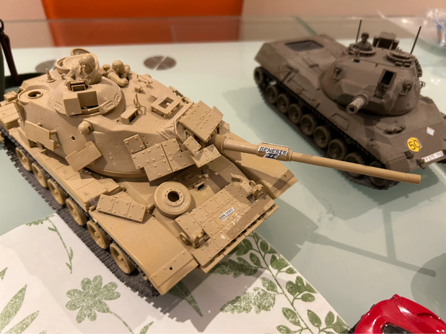 Model Tank Toys