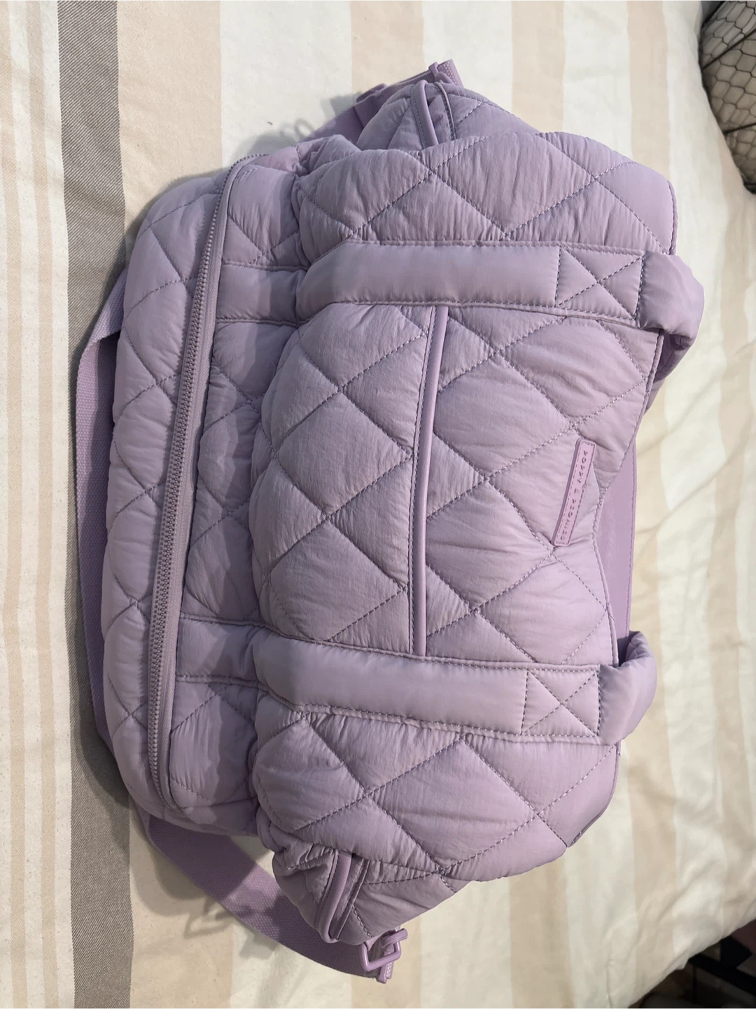 Poppy & Peonies quilted voyageur bag in lilac