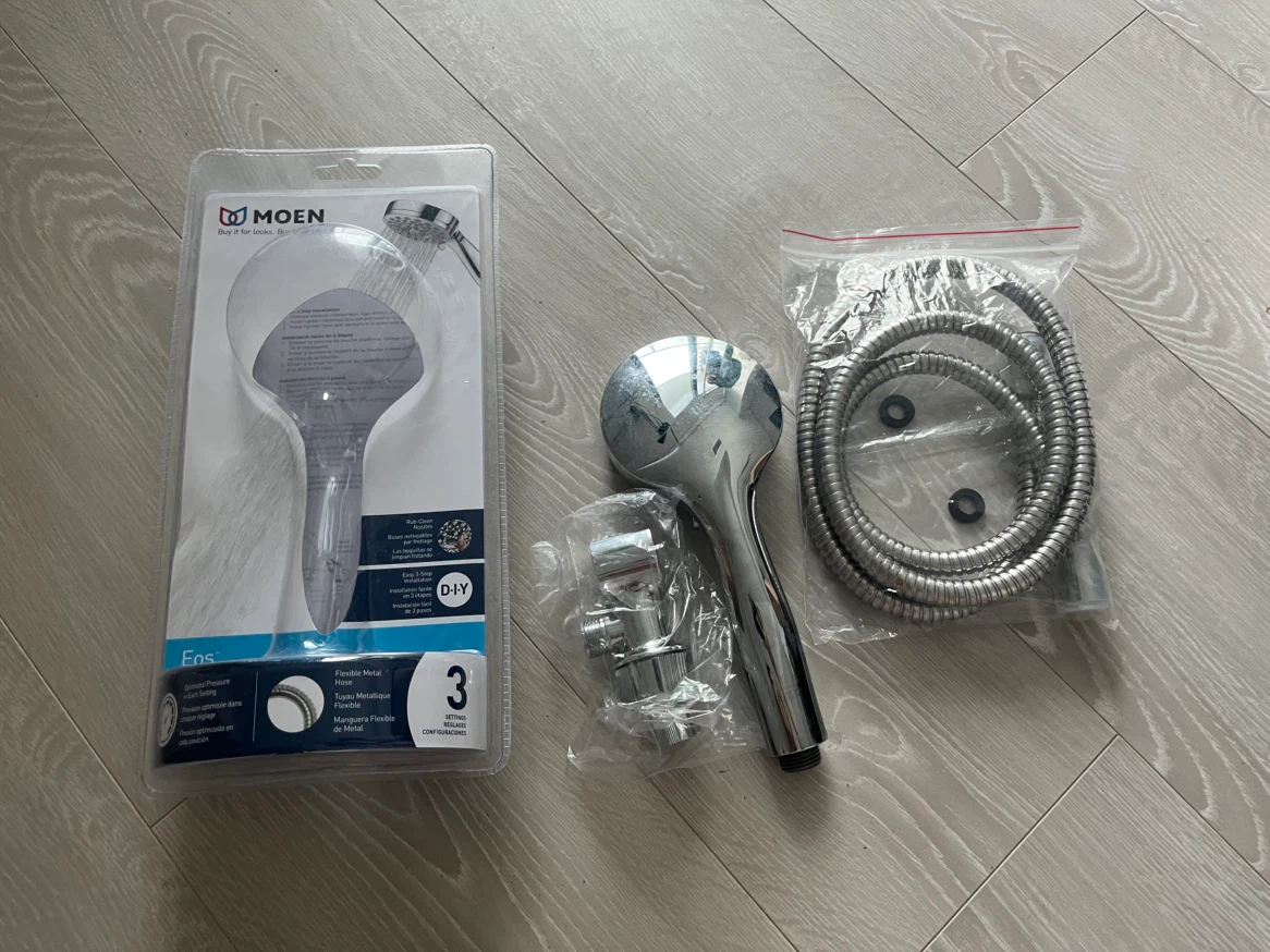 MOEN Fos 3-Setting Handheld Showerhead with Flexible Hose