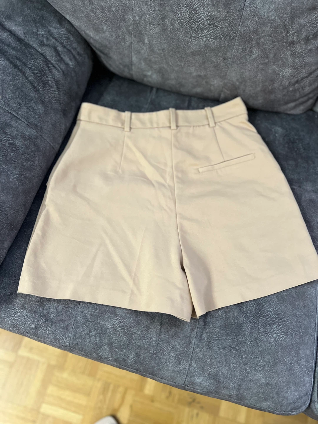 Zara Women's Beige Shorts Size Medium - photo 3
