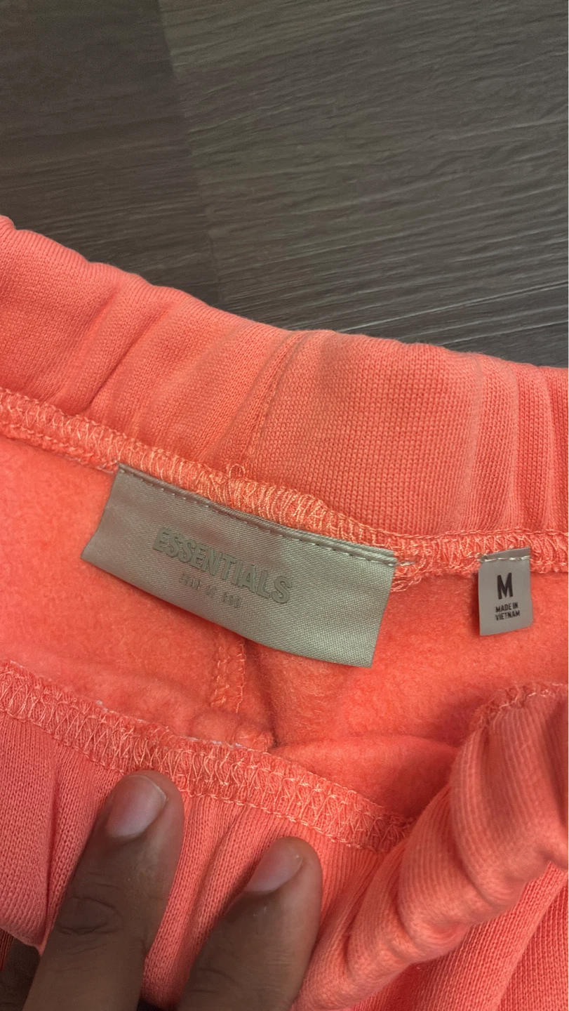 Essential Shorts - Size M - photo 3