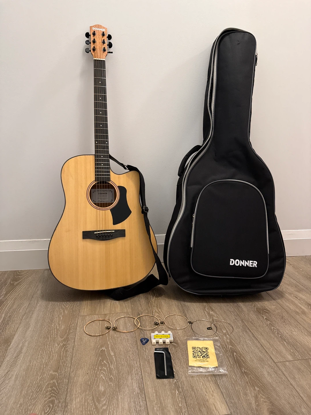 Donner Acoustic Guitar with Gig Bag and Accessories