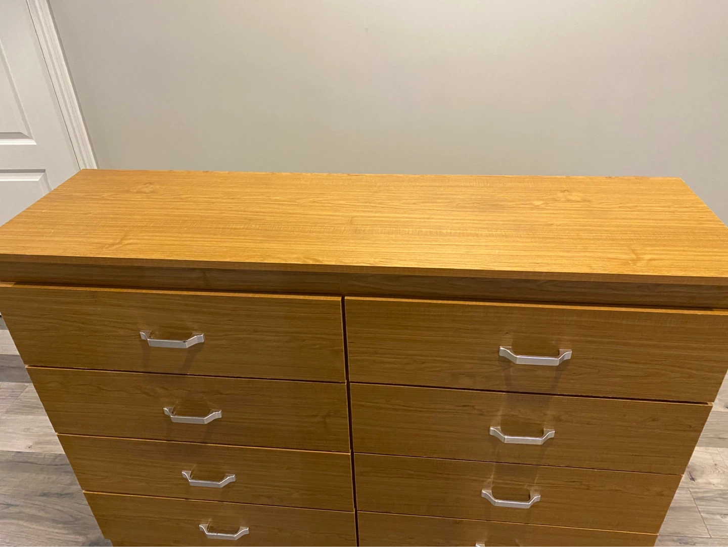 Eight-drawer dresser - photo 4