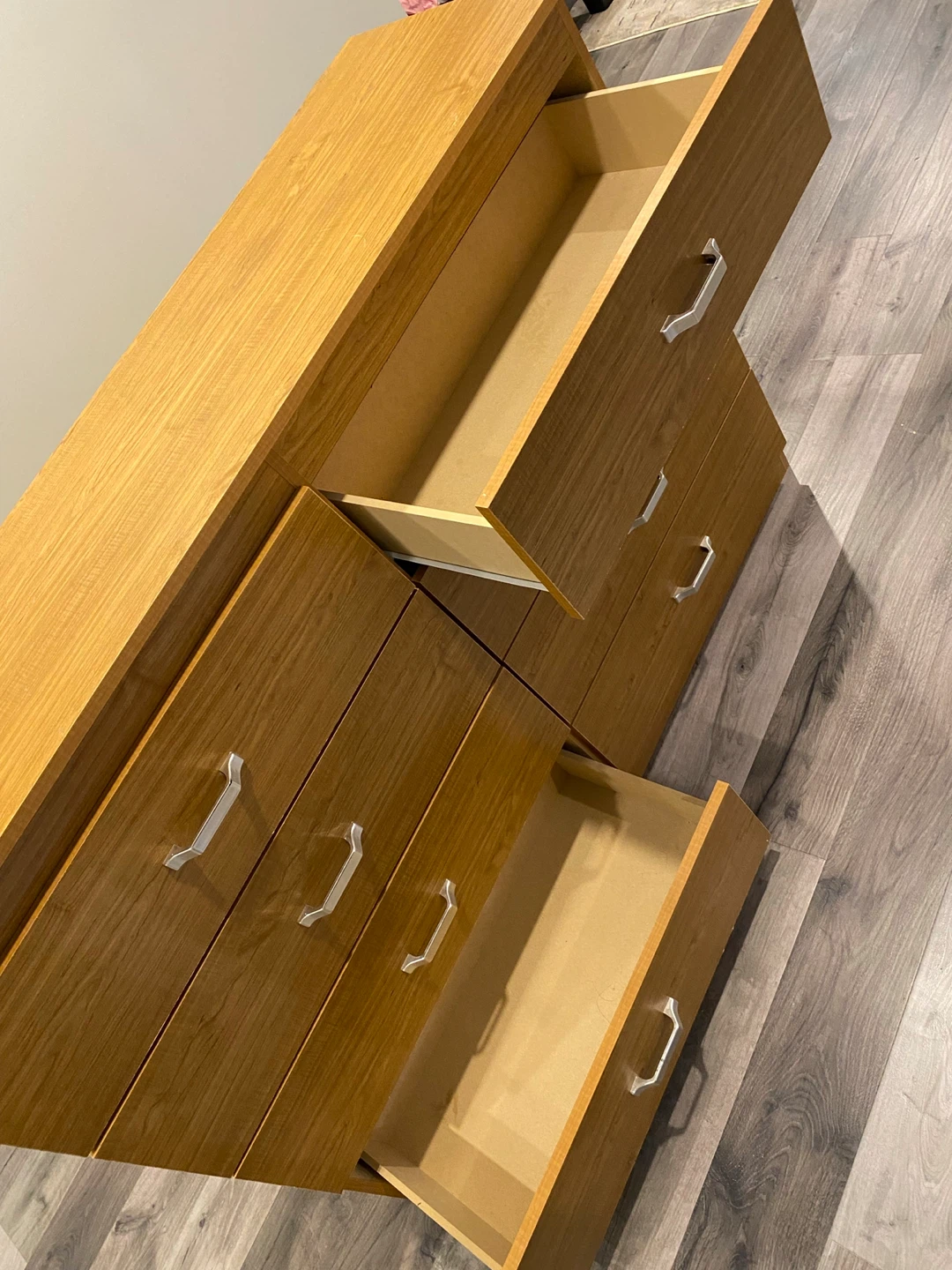 Eight-drawer dresser - photo 3