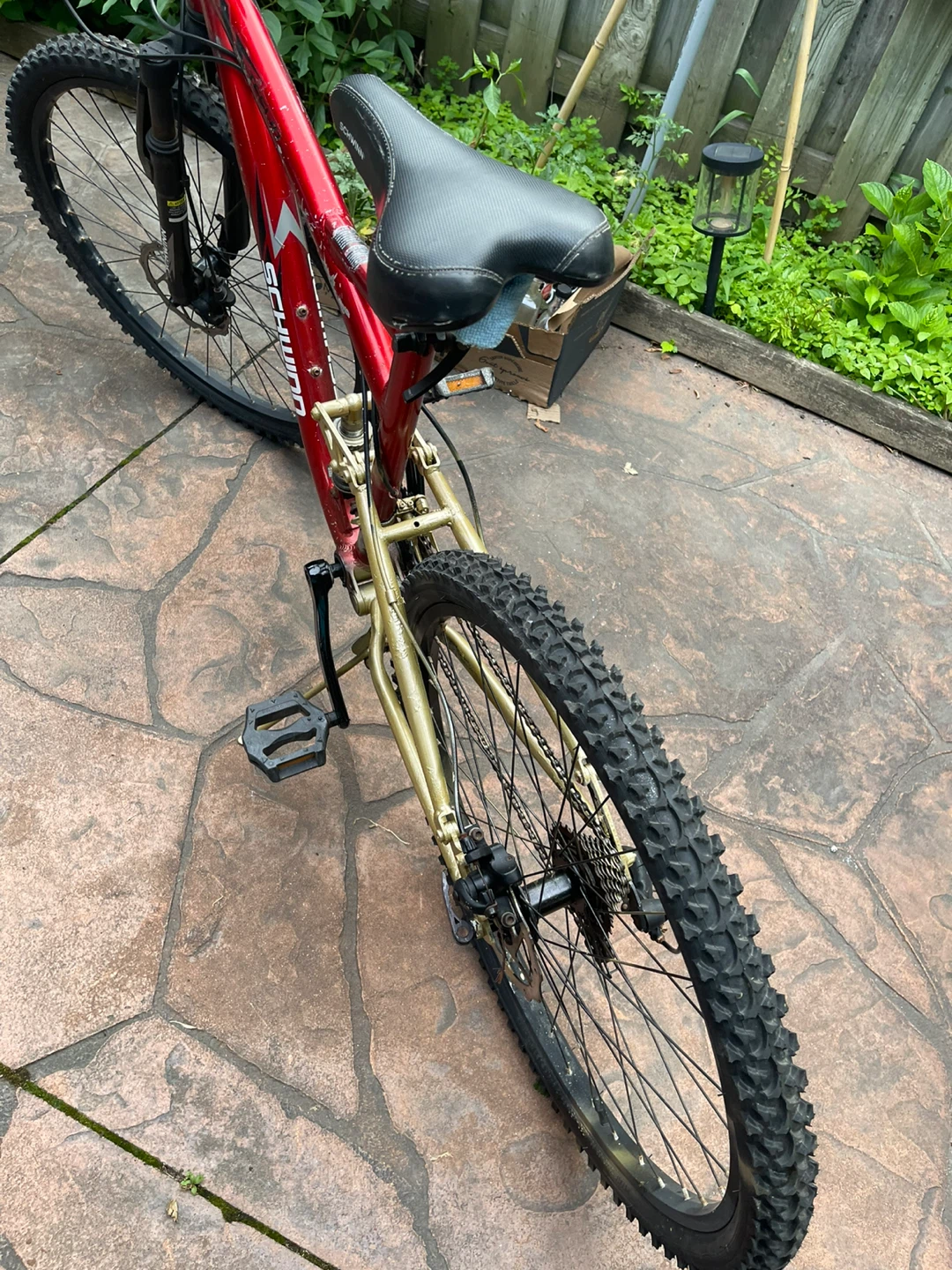 Red Schwinn Mountain Bike - photo 4