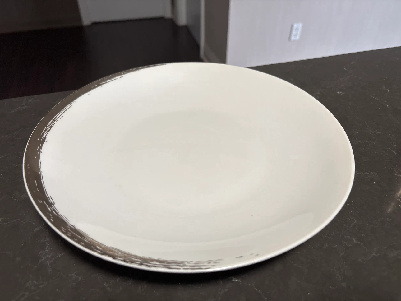 Fox home ceramic plate set