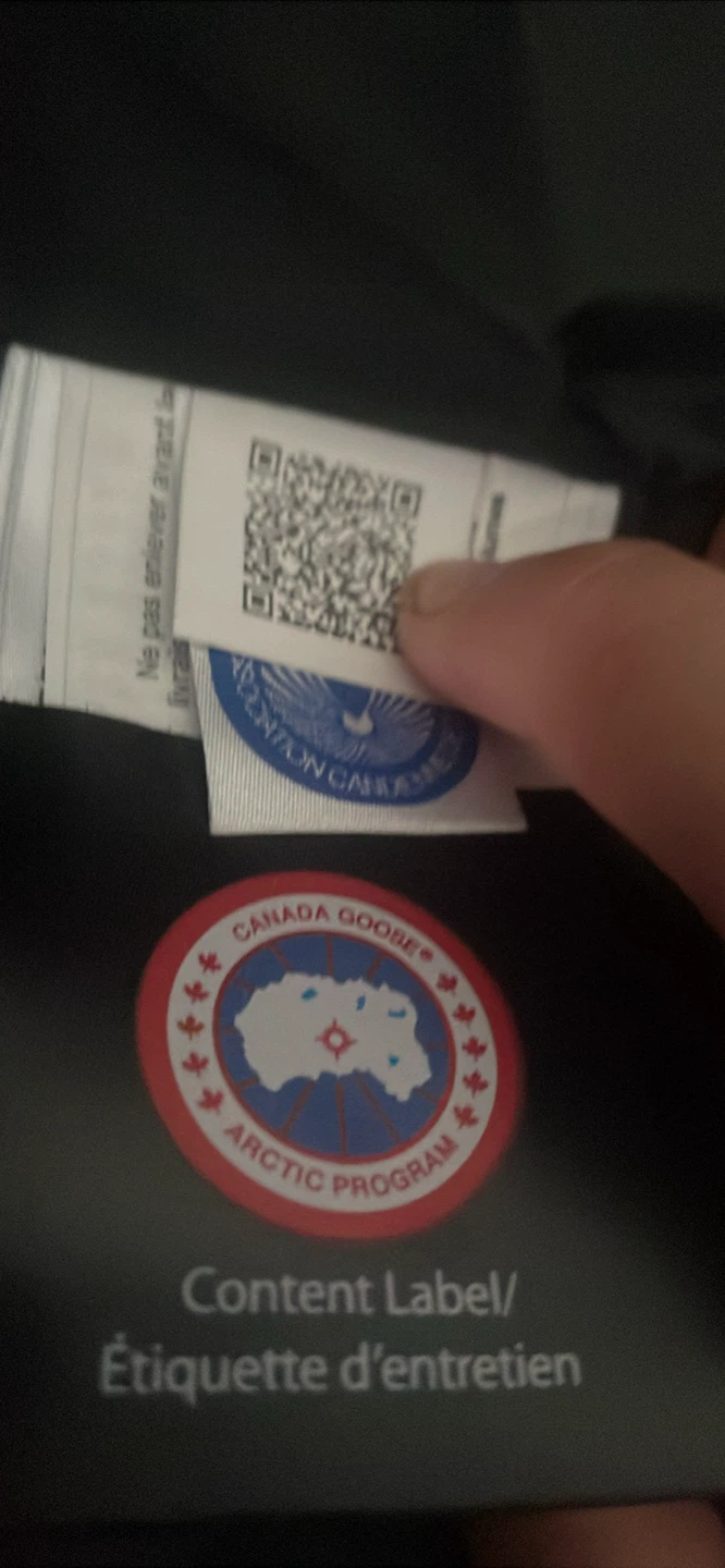Canada Goose Vest - Black - M/L sizing - photo 5