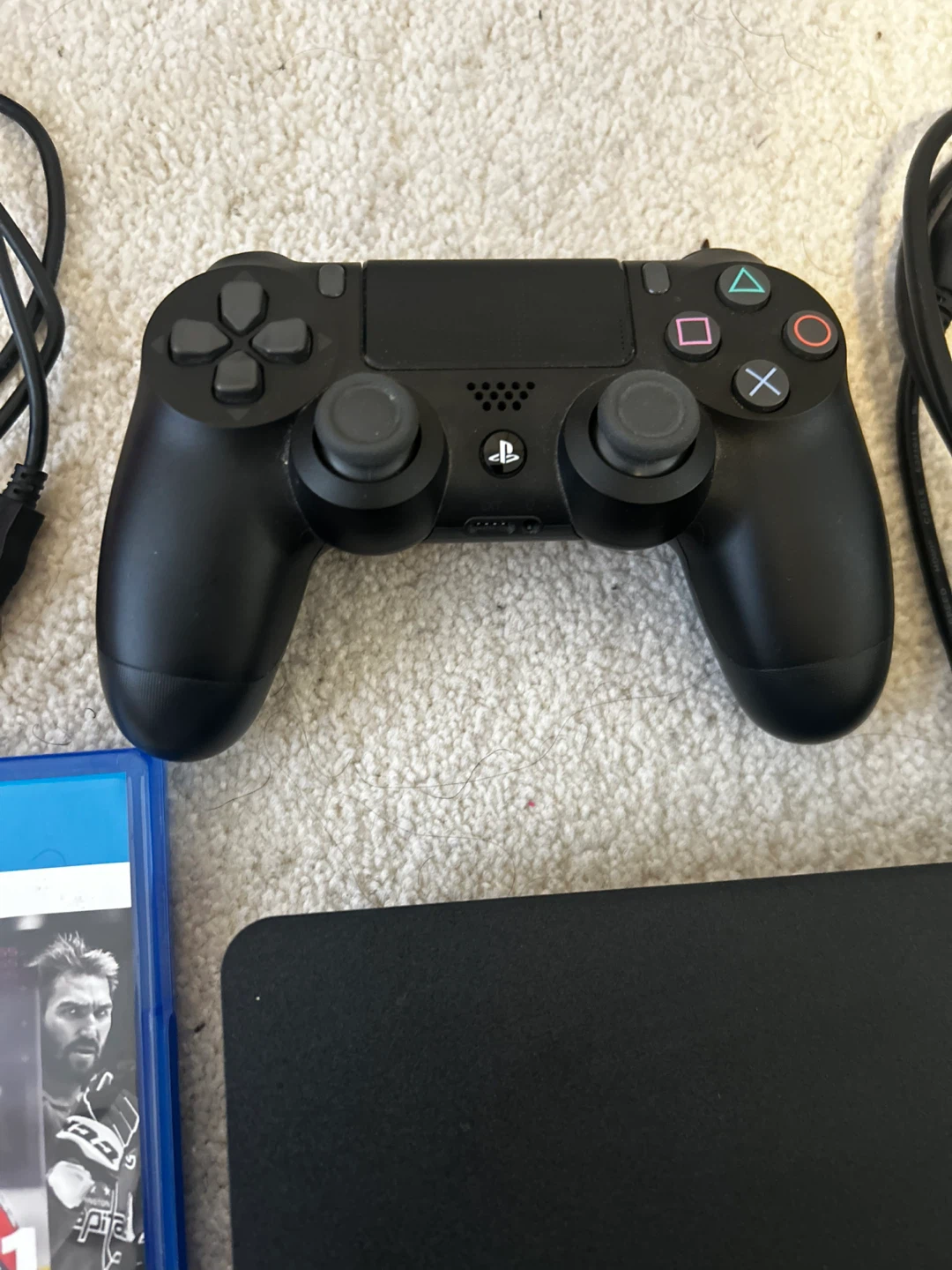PS4 SLIM 1TB + Controller + 3 games + All cords - photo 2