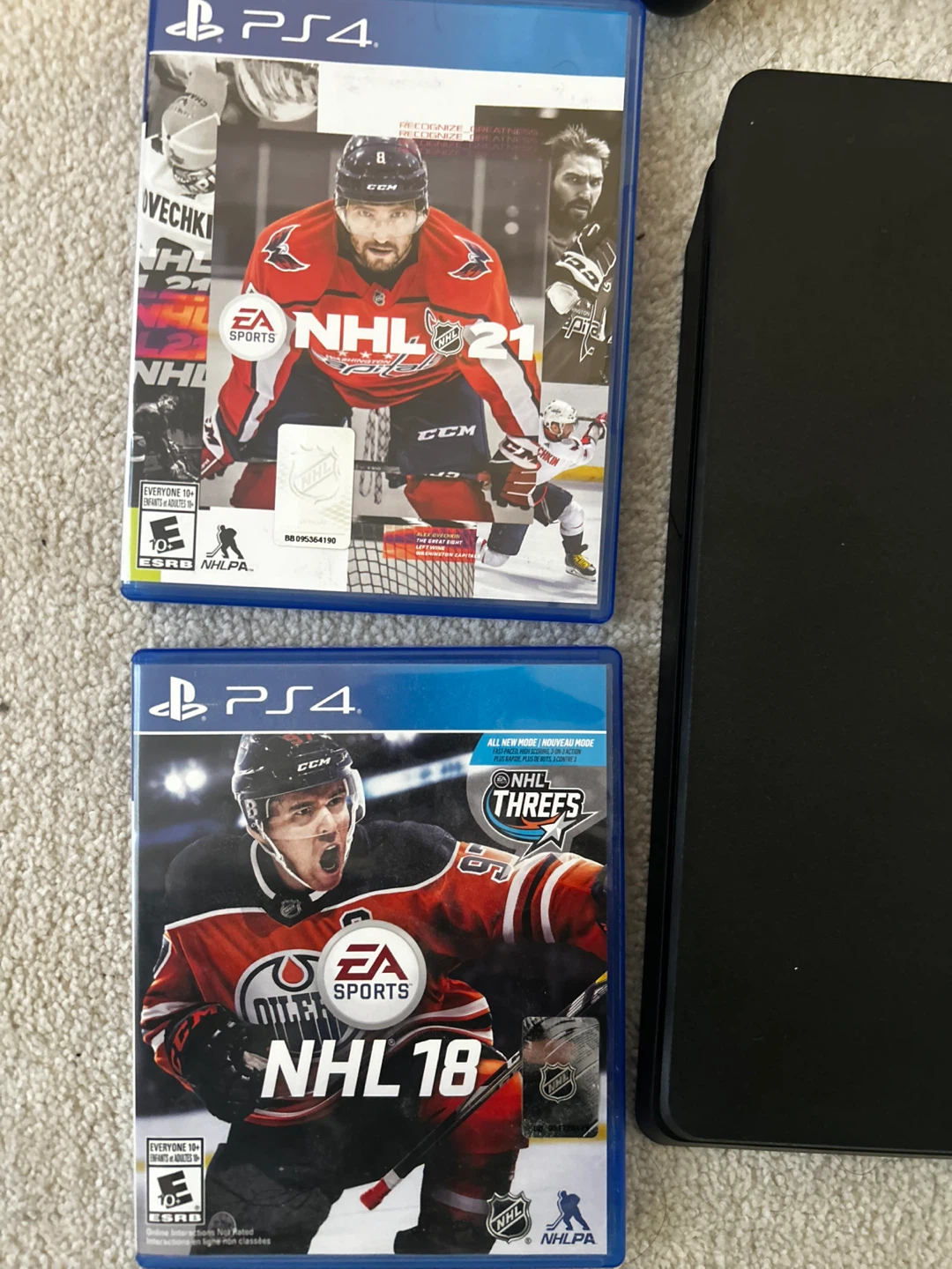 PS4 SLIM 1TB + Controller + 3 games + All cords - photo 3