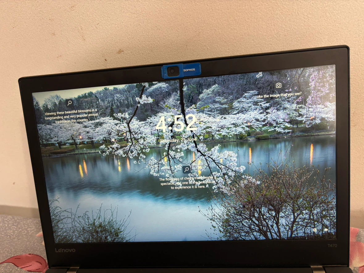 Lenovo ThinkPad T470 Laptop - photo 3
