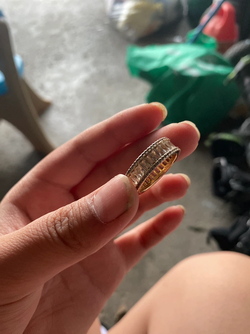 Gold-tone band ring with clear stones - photo 3