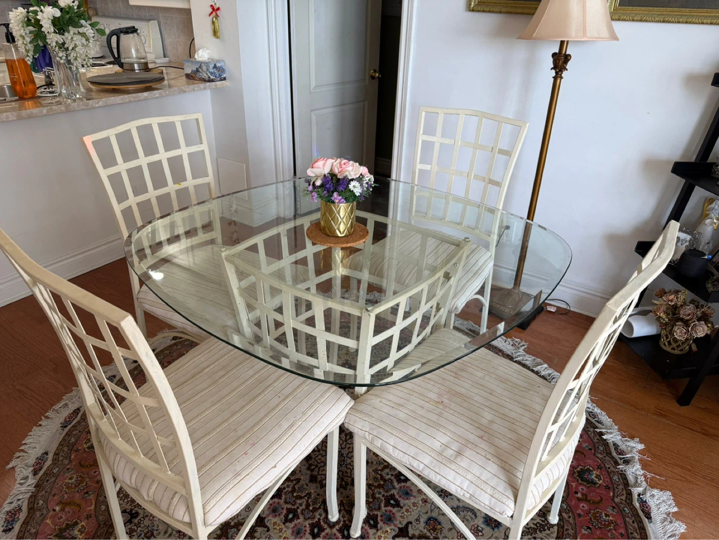 Dinning table