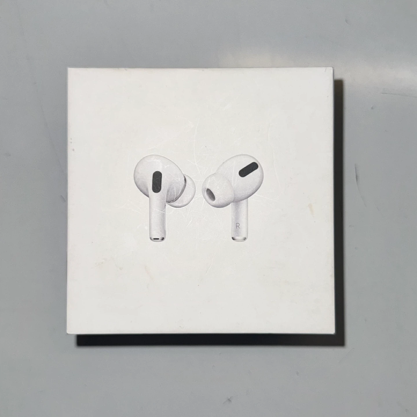 Apple AirPods Pro Wireless Charging Case - photo 3