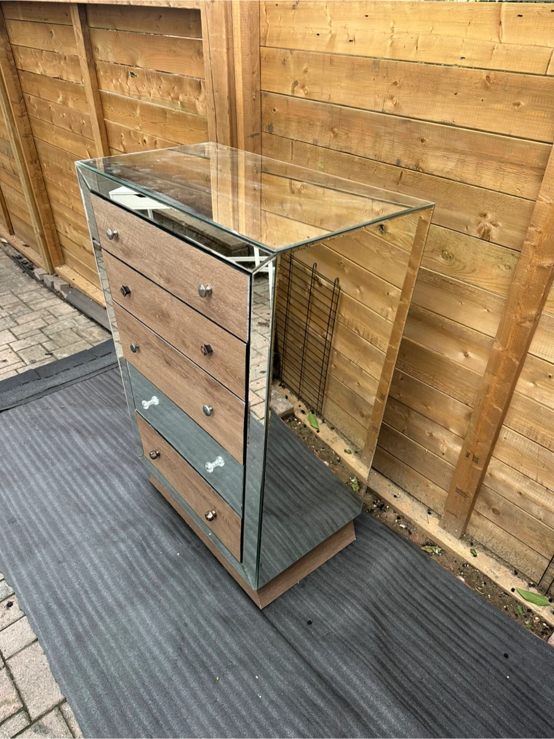 Mirrored 5-Drawer Chest of Drawers - photo 2