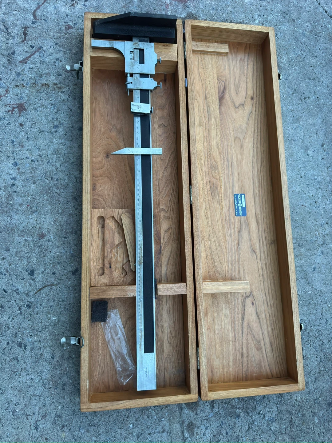 Large Caliper Set with Wooden Case - photo 2