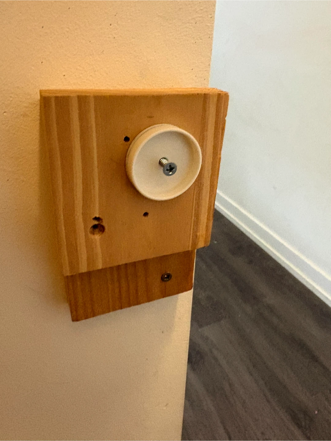 Munchkin Baby Gate Mounting Kit - photo 3