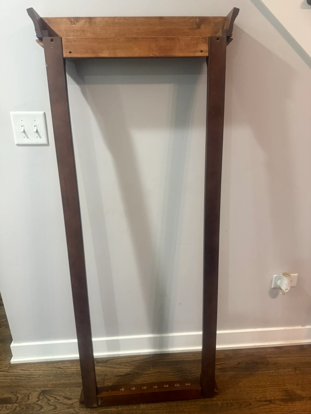 Wooden Pool Cue Rack - photo 3