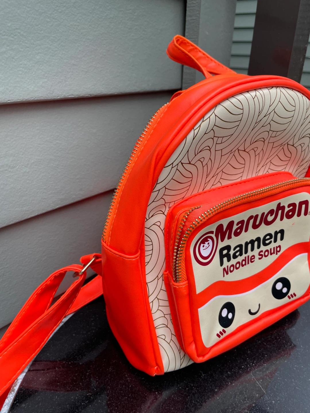 Maruchan Ramen Backpack and 2 Bowls - photo 2