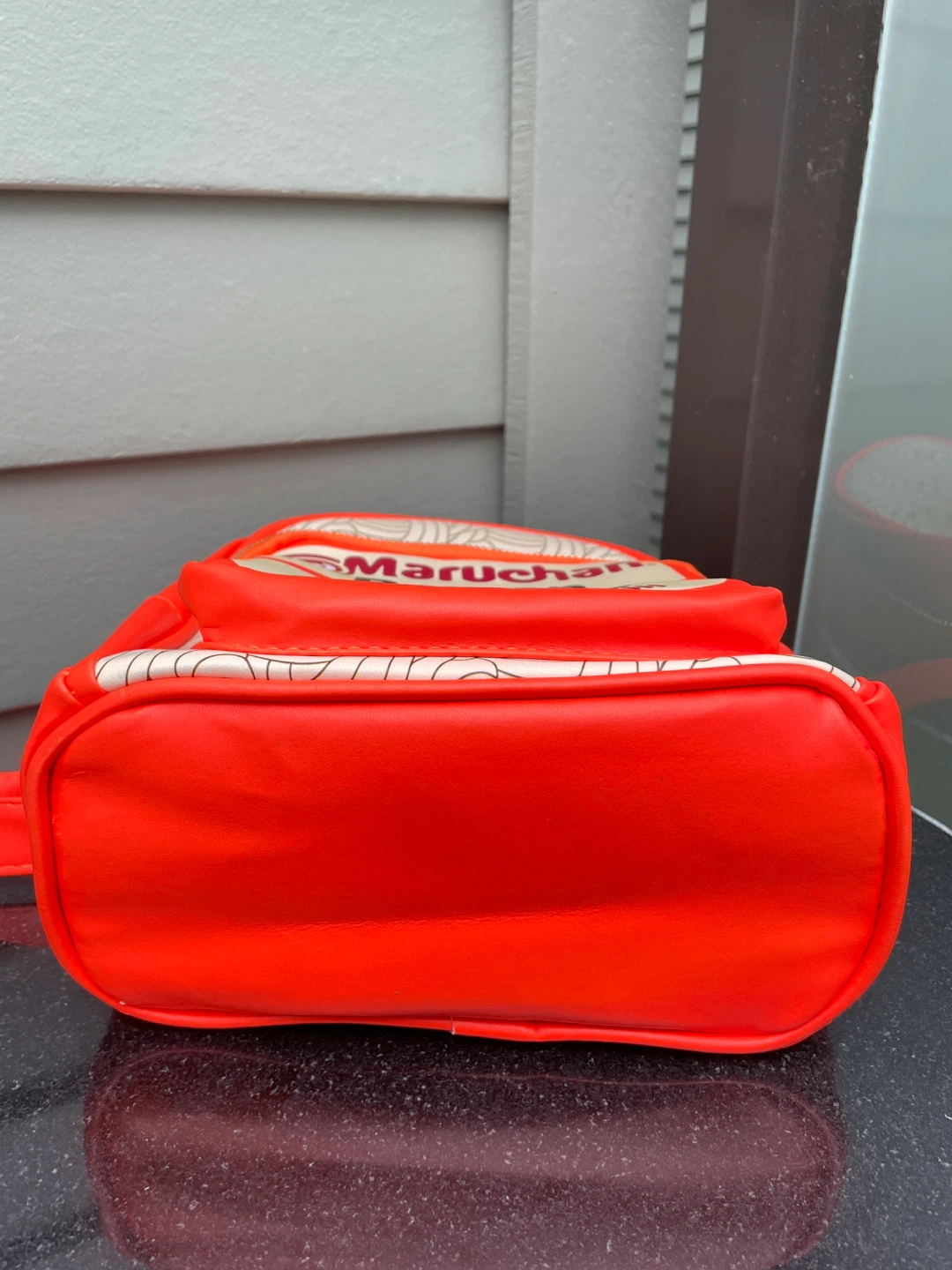 Maruchan Ramen Backpack and 2 Bowls - photo 4