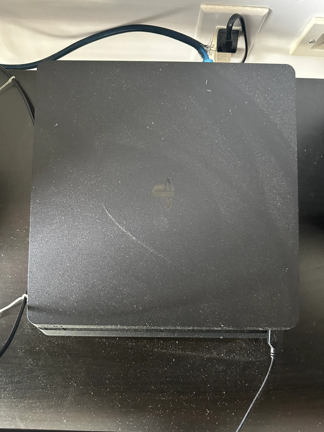 PS4 Slim Bundle – Must Go by Sunday