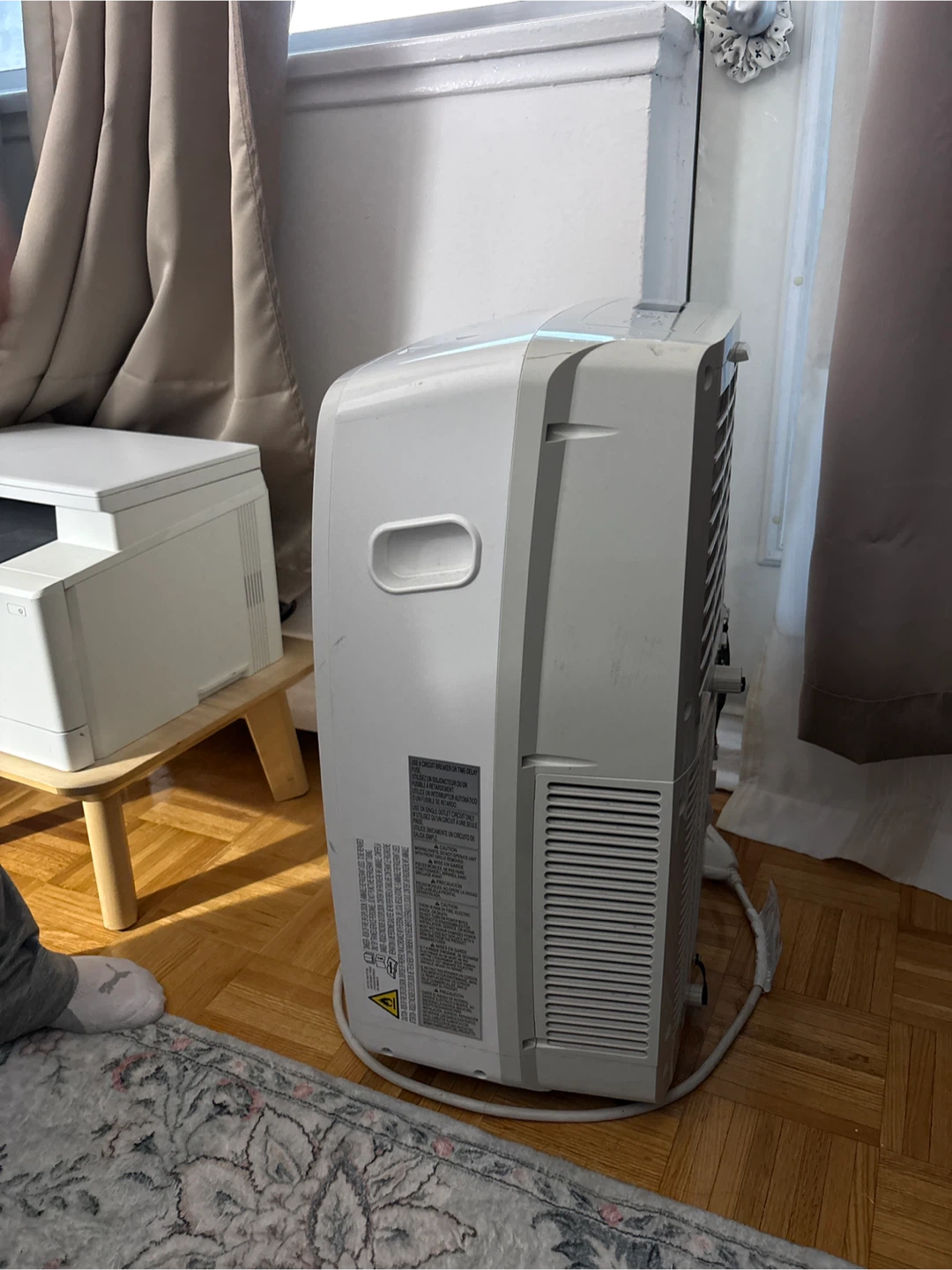 Portable air conditioner - photo 2