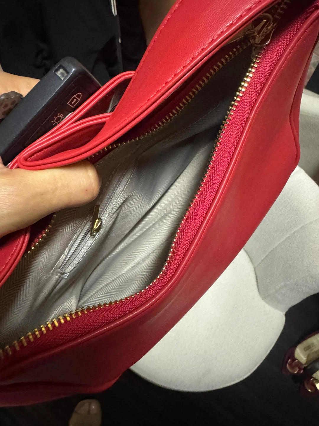 Red shoulder bag - photo 2