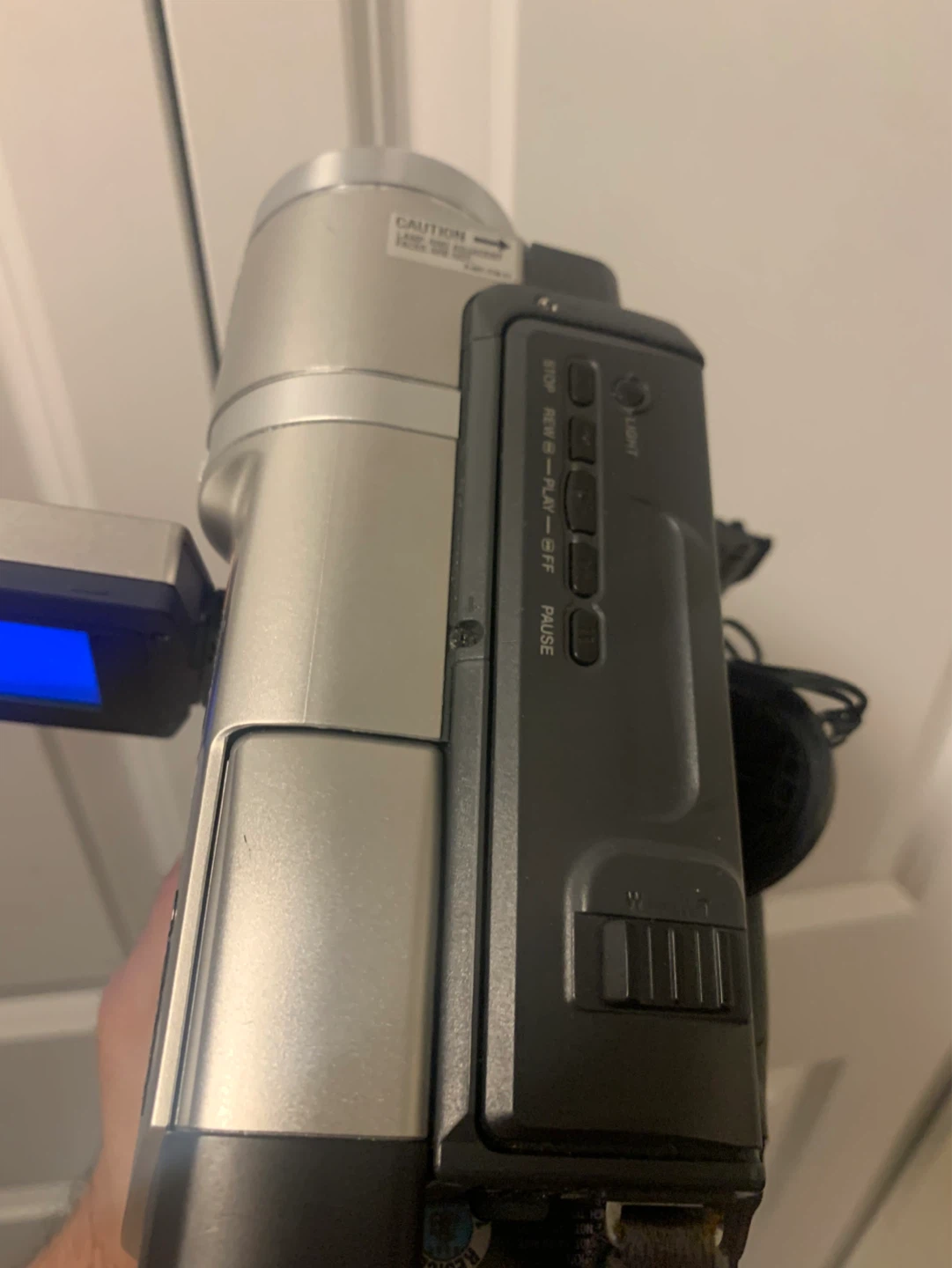 Sony Handycam Vision videoHi8 CCD-TRV308 NTSC Camcorder - photo 4