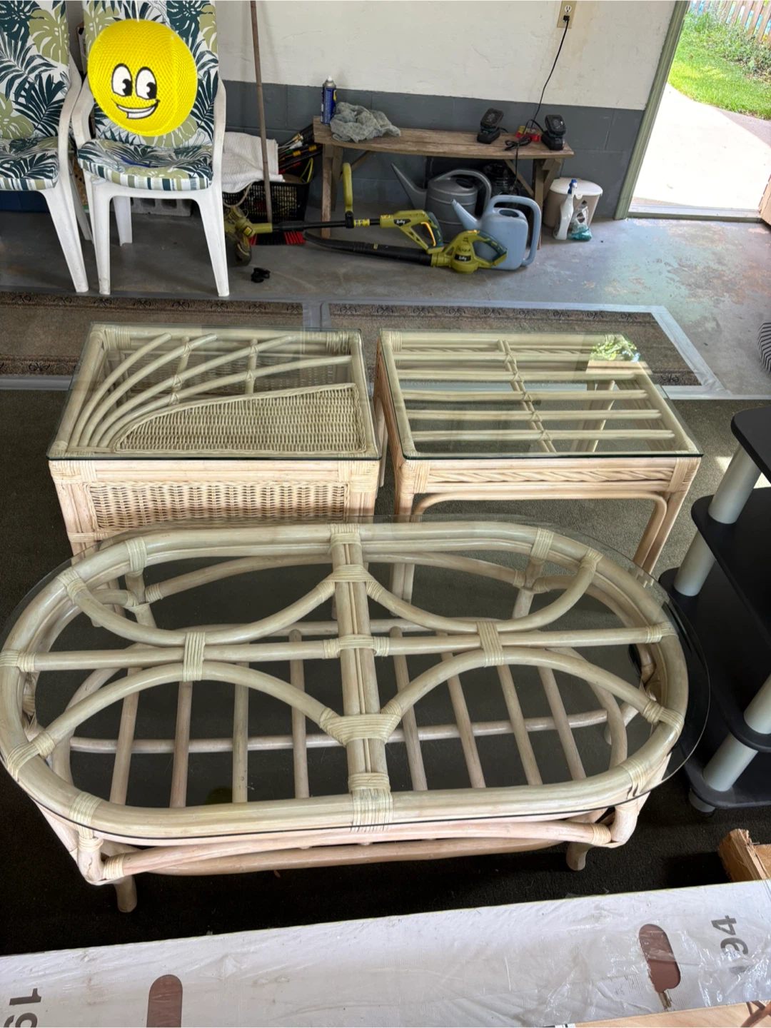 Wicker/Rattan coffee and end tables - photo 2