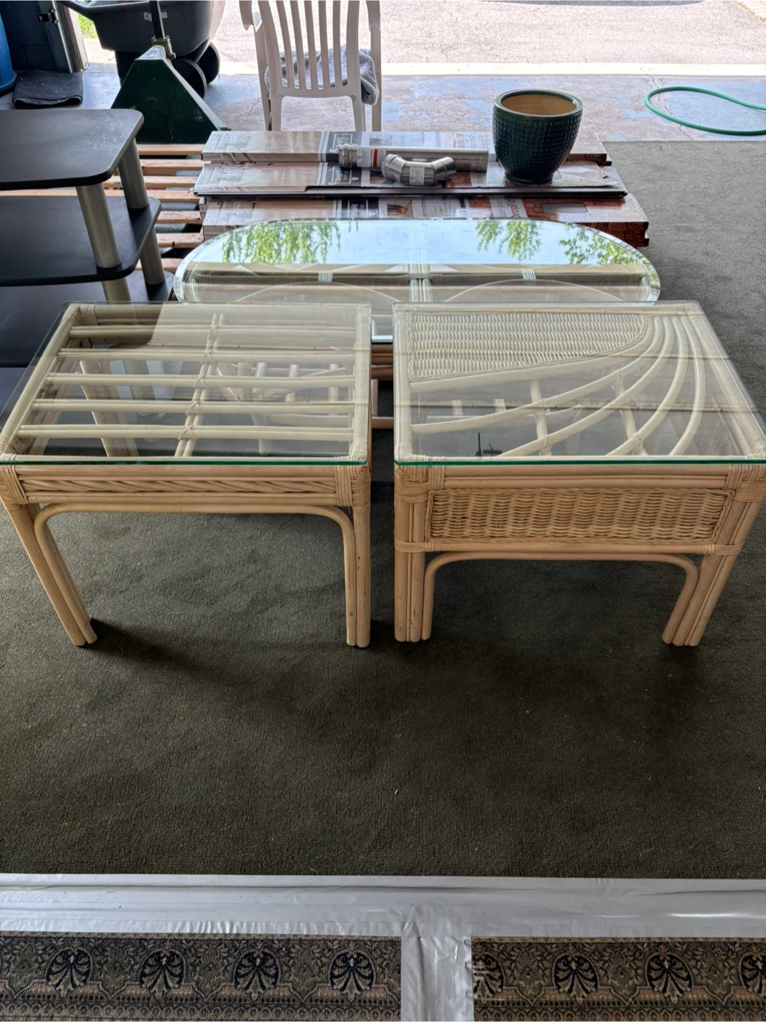 Wicker/Rattan coffee and end tables - photo 3