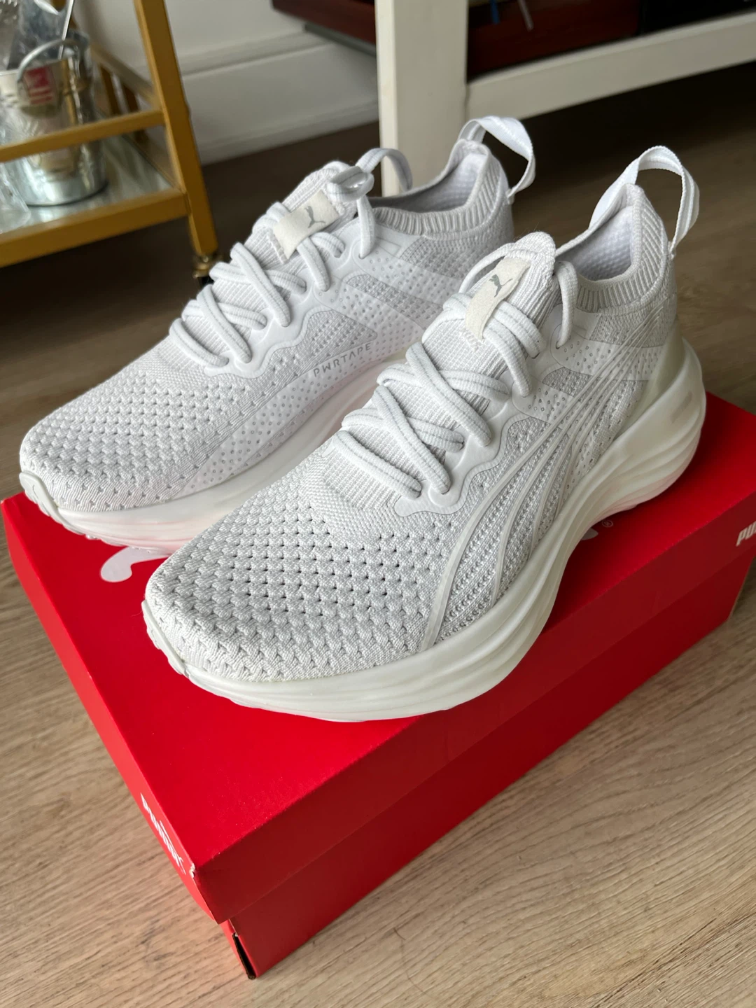 Women’s Running Shoes Puma white size 5.5