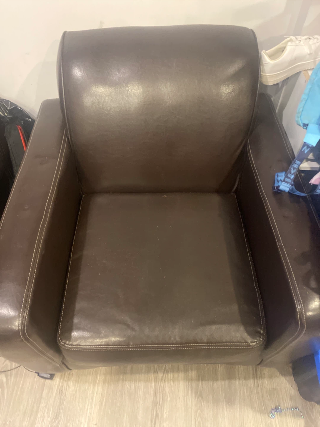 Brown Leather Armchair - photo 2