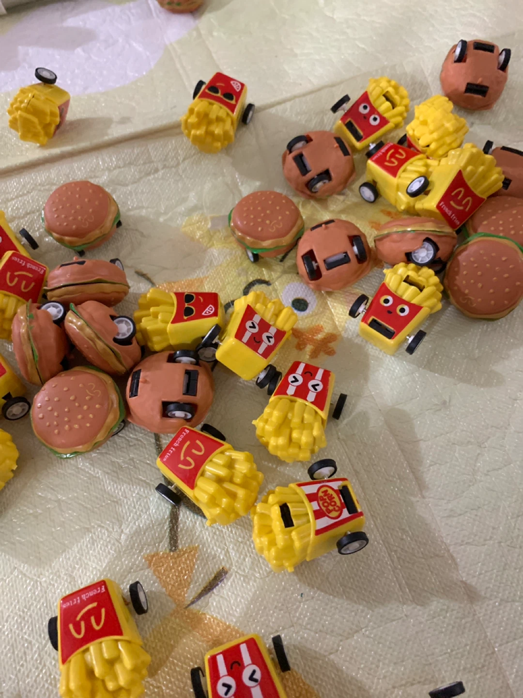 Valentines Pull Back Food Cars Toy Set - photo 3